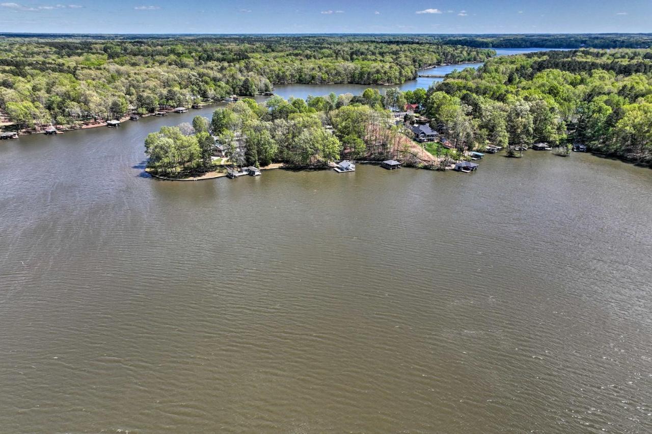 Waterfront Cottage With Boat Dock And 3 Decks! Bracey Exterior foto